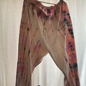 Jogger/sweat pants.   Never worn.